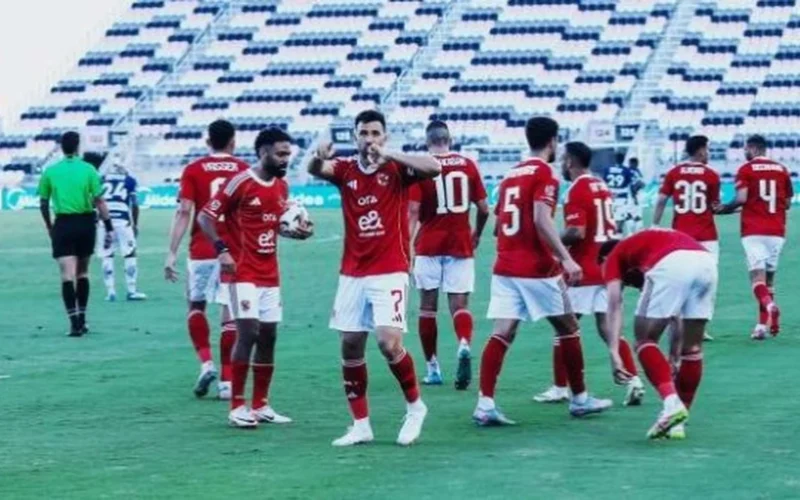 تعليق مثير.. الغندور يطرح سؤالاً حاسمًا عن مباراة الأهلي وسموحة